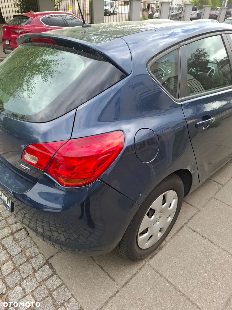 Opel Astra 1.7 CDTI Enjoy - 4