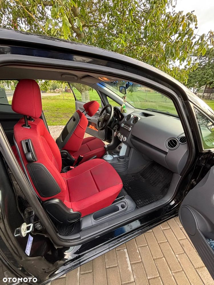 Mitsubishi Colt - 7