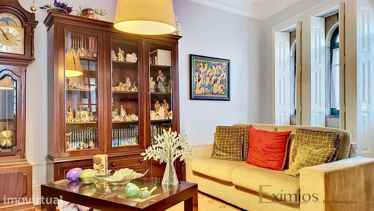 Apartamento T4 no centro da Póvoa de Varzim - Grande imagem: 3/30