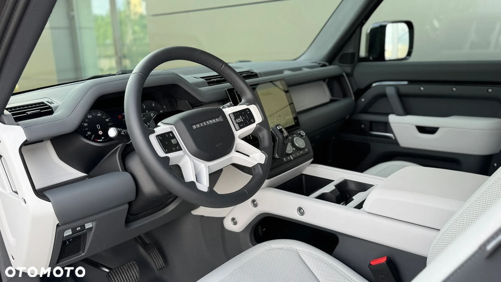 Land Rover Defender 3.0 D250 mHEV S - 8