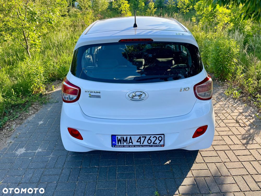 Hyundai i10 1.1 FIFA WM Edition - 15