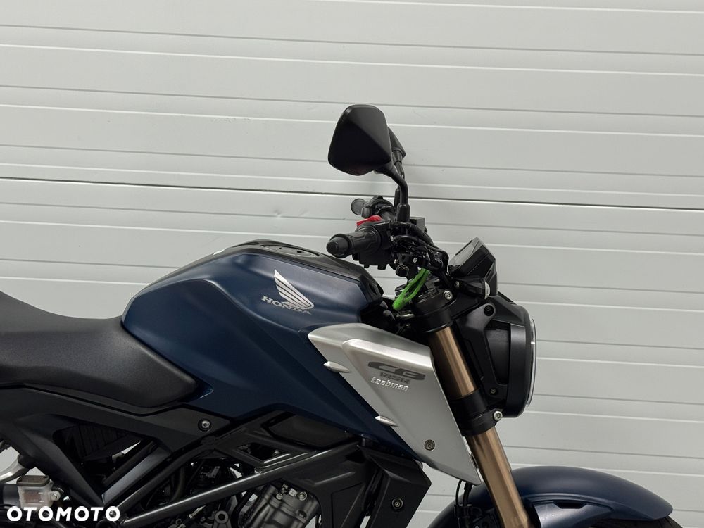Honda CB - 4