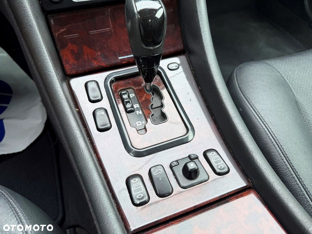 Mercedes-Benz CLK 320 - 32