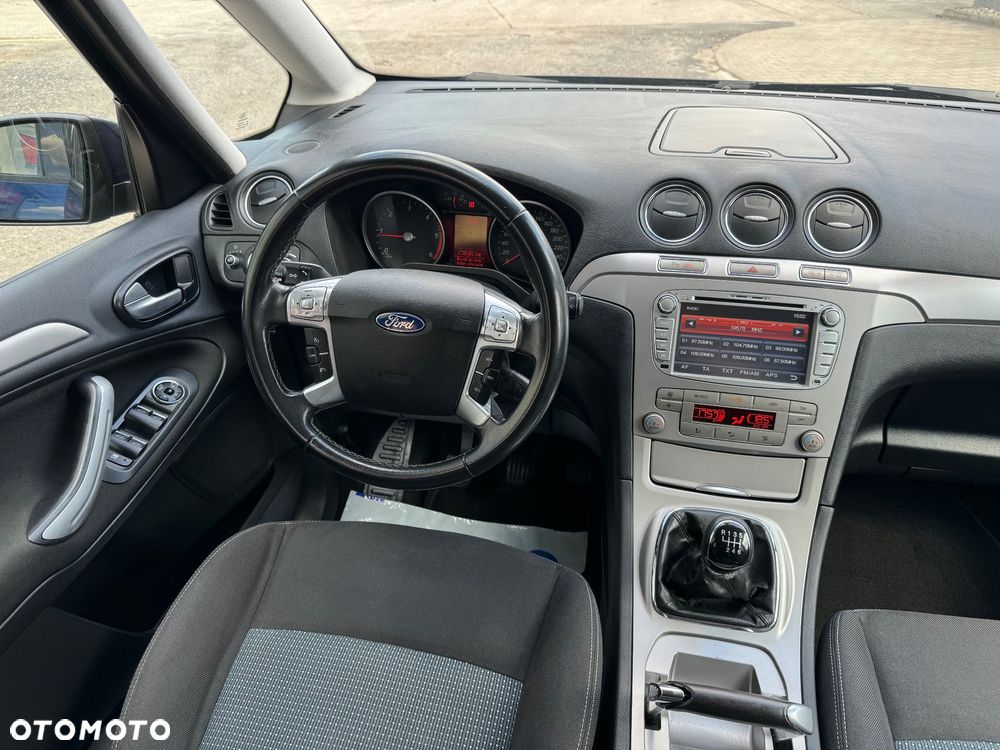 Ford Galaxy - 17