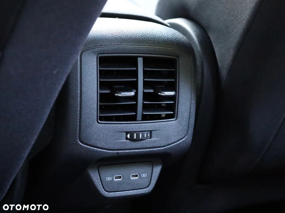 Volkswagen T-Roc 1.5 TSI Life Plus DSG - 31