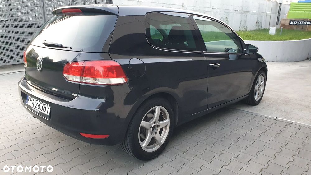 Volkswagen Golf VI 1.6 TDI Comfortline - 17