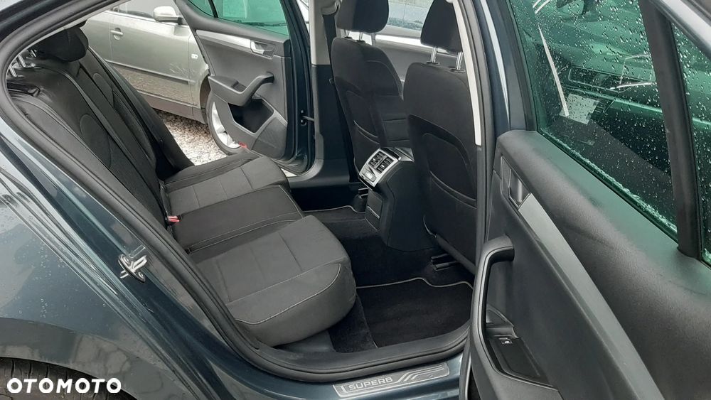 Skoda Superb 1.4 TSI ACT DSG Active - 16