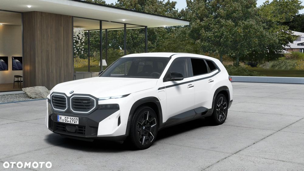 BMW XM - 1