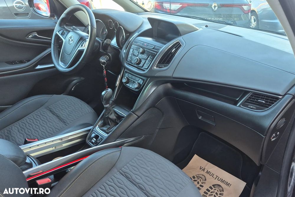 Opel Zafira 2.0 CDTI ECOTEC Cosmo - 4