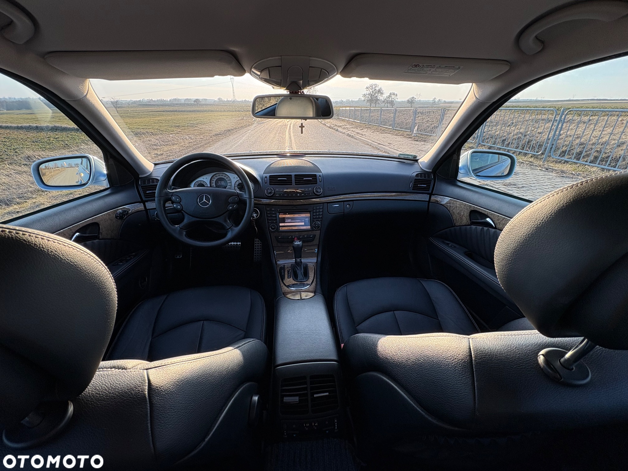 Mercedes-Benz Klasa E 420 CDI Avantgarde - 24
