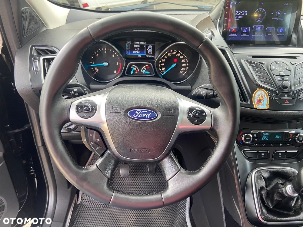 Ford Kuga - 16