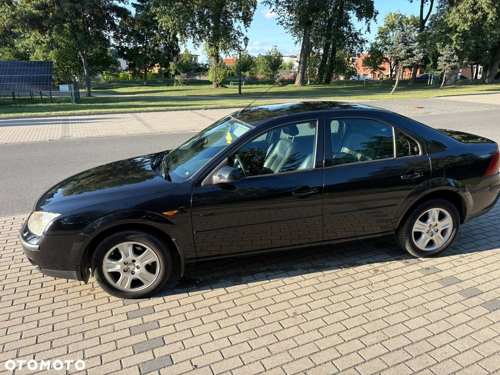 Ford Mondeo 2.0 TDDi Ghia - 4