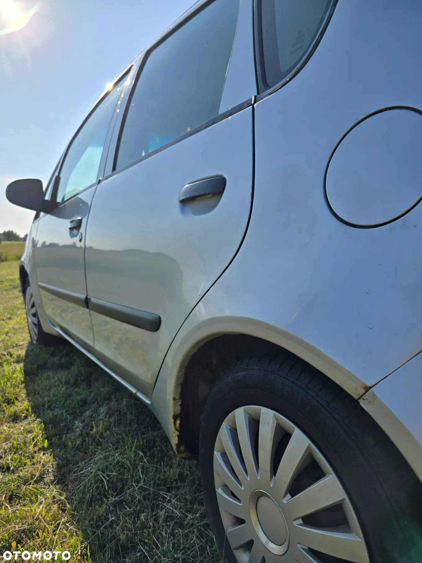Mitsubishi Colt - 4