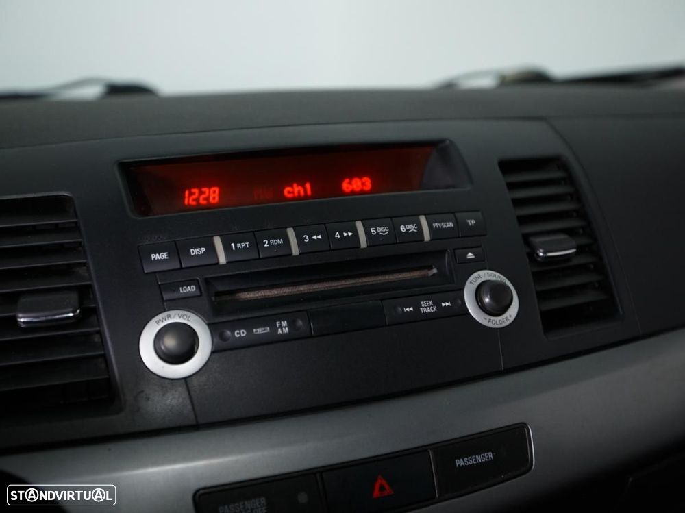 Mitsubishi Lancer - 16