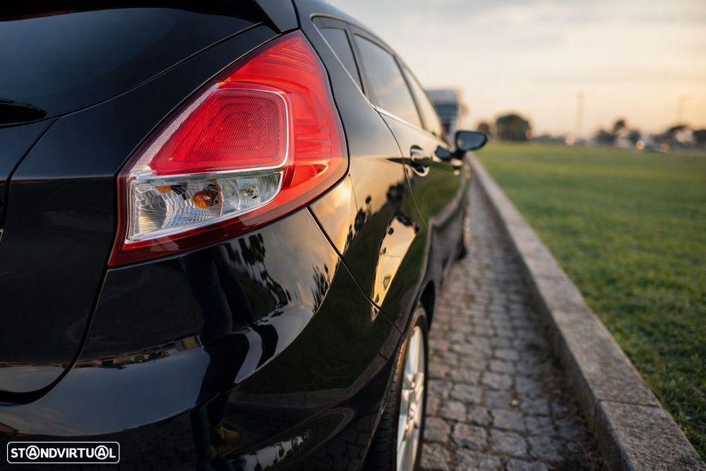 Ford Fiesta 1.0 EcoBoost Titanium Aut. - 24