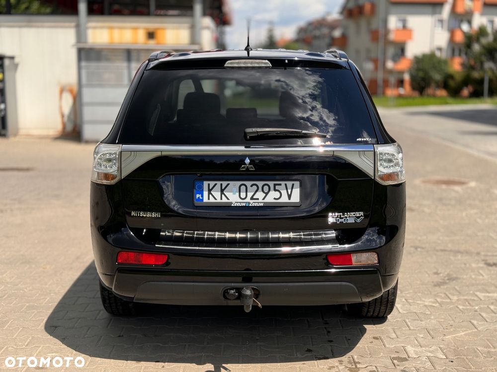 Mitsubishi Outlander - 5