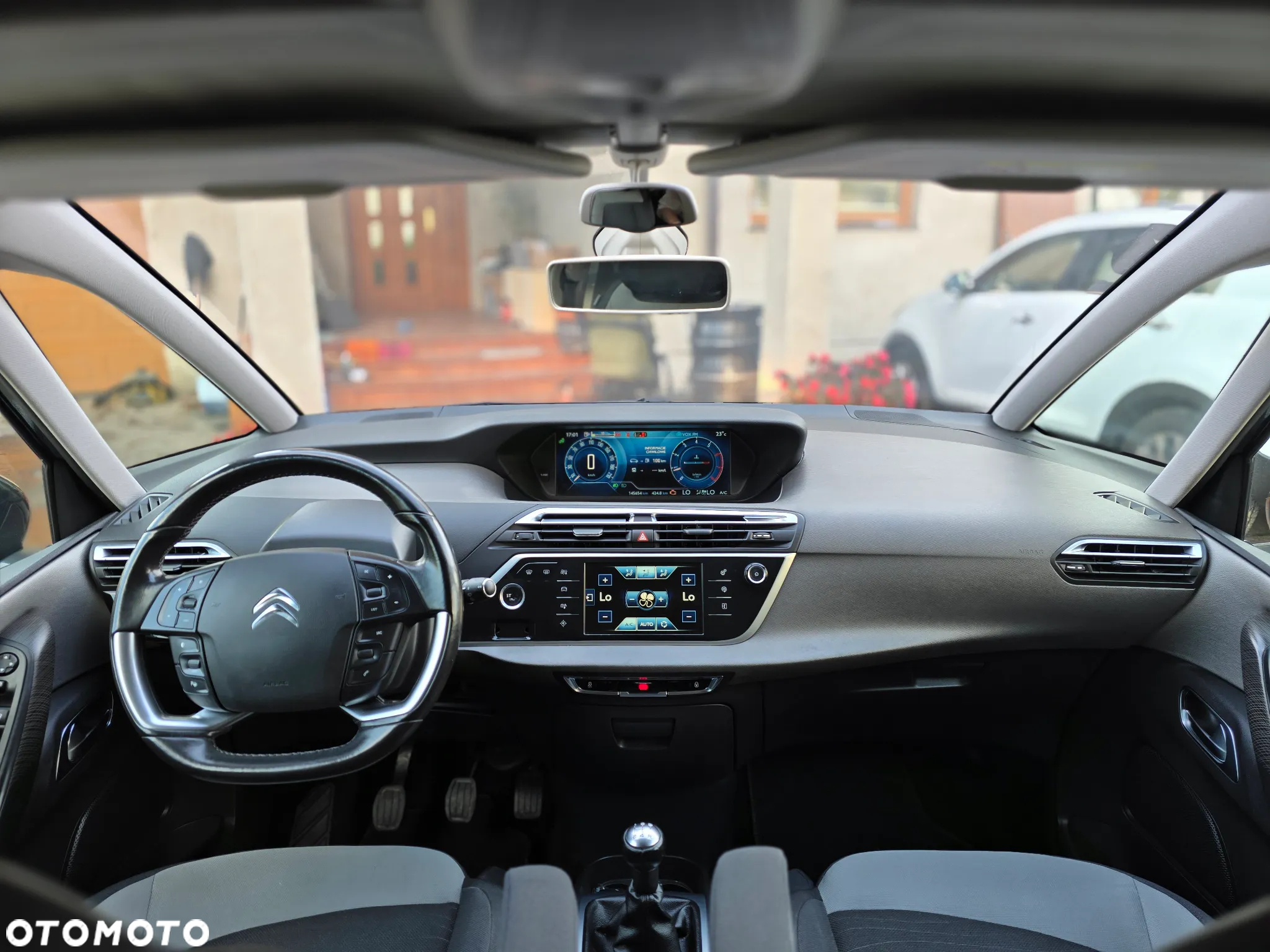 Citroën C4 Picasso - 19