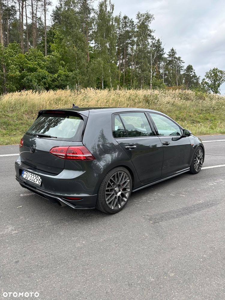 Volkswagen Golf - 12