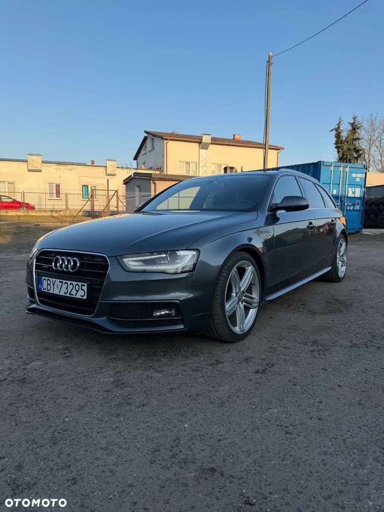Audi A4 Avant 2.0 TDI DPF clean diesel quattro S tronic S line Sportpaket - 2
