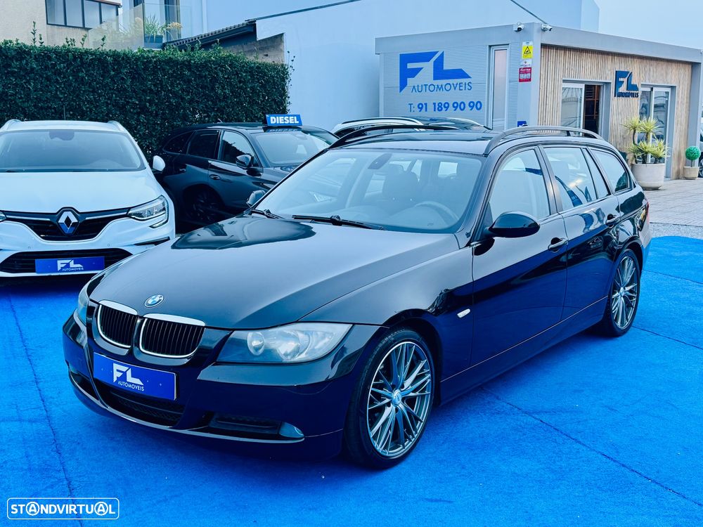 BMW 318 d Navigation Sport - 1