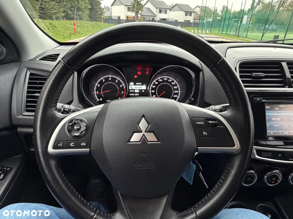 Mitsubishi ASX 1.6 Instyle AS&G - 19