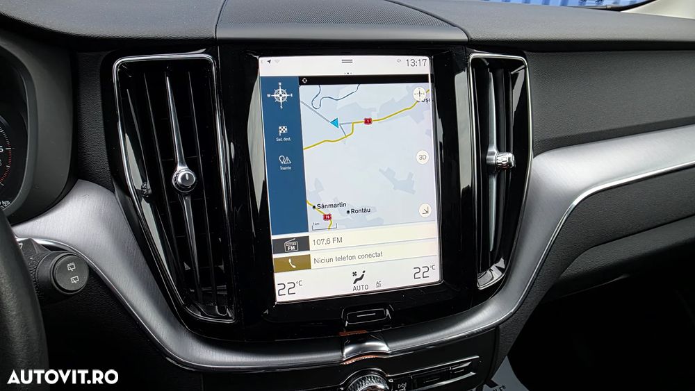 Volvo XC 60 B4 MHEV AT8 FWD Momentum Pro - 29