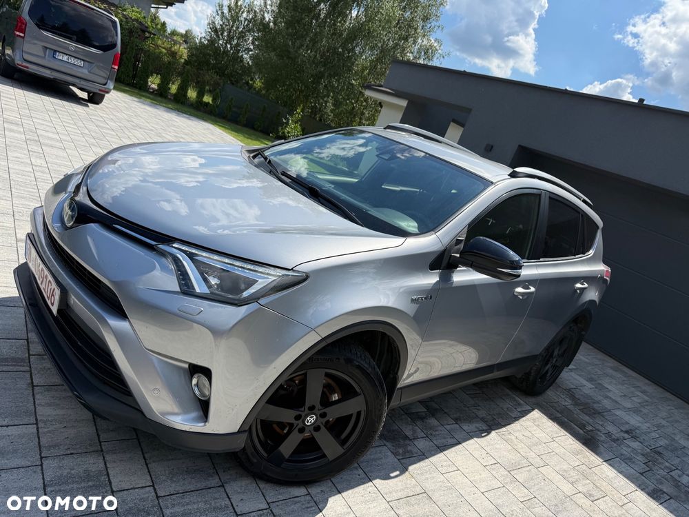 Toyota RAV4 Hybrid Silver 4x4 - 21