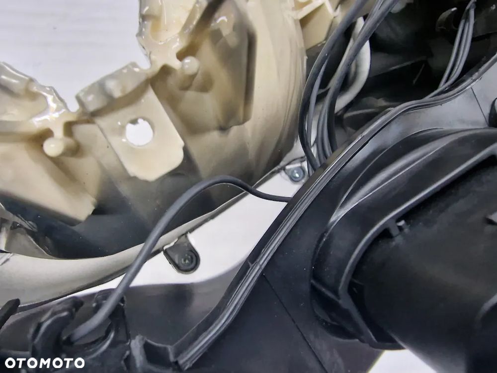 FORD MONDEO MK4 07-15 LEWA LAMPA PRZEDNIA PRZÓD , NR AUKCJI LL523 - 19