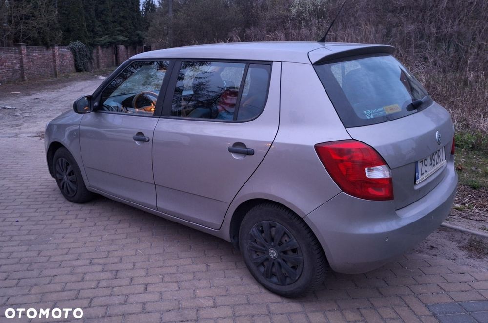 Skoda Fabia - 10