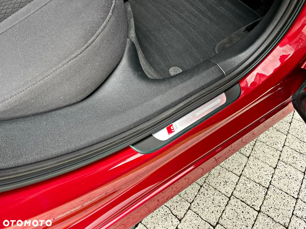 Audi A6 Avant 2.0 TDI Ultra S tronic - 29