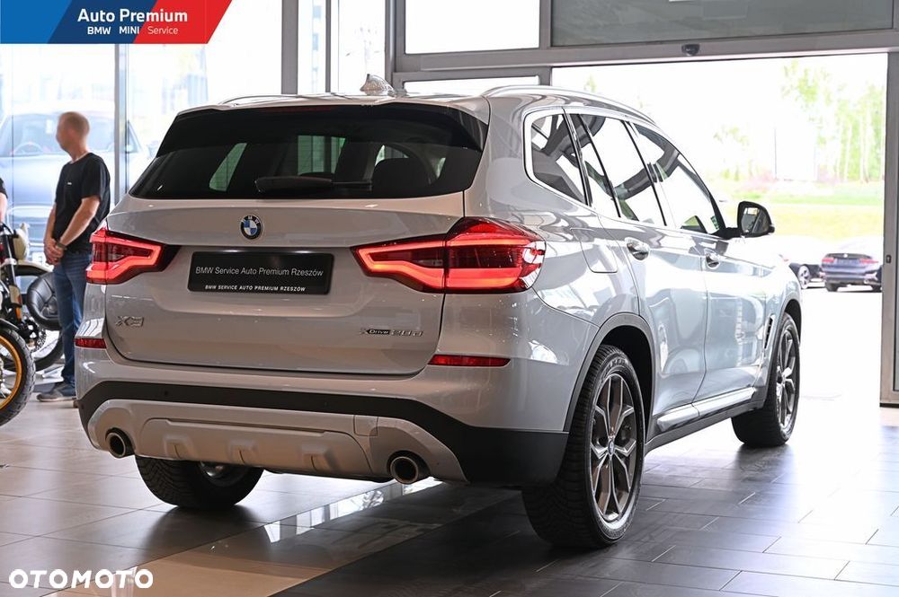 BMW X3 xDrive20d - 21