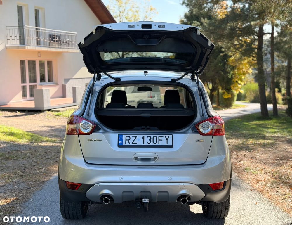 Ford Kuga 2.0 TDCi 2x4 Titanium - 31