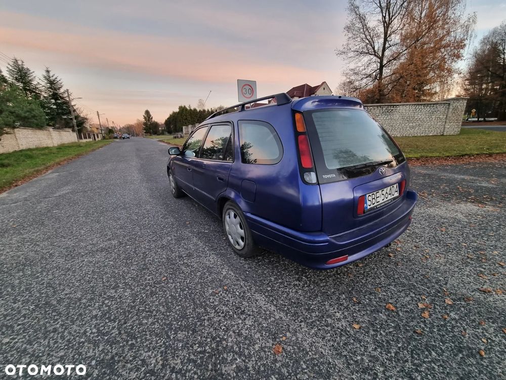 Toyota Corolla 1.4 Terra2 - 11