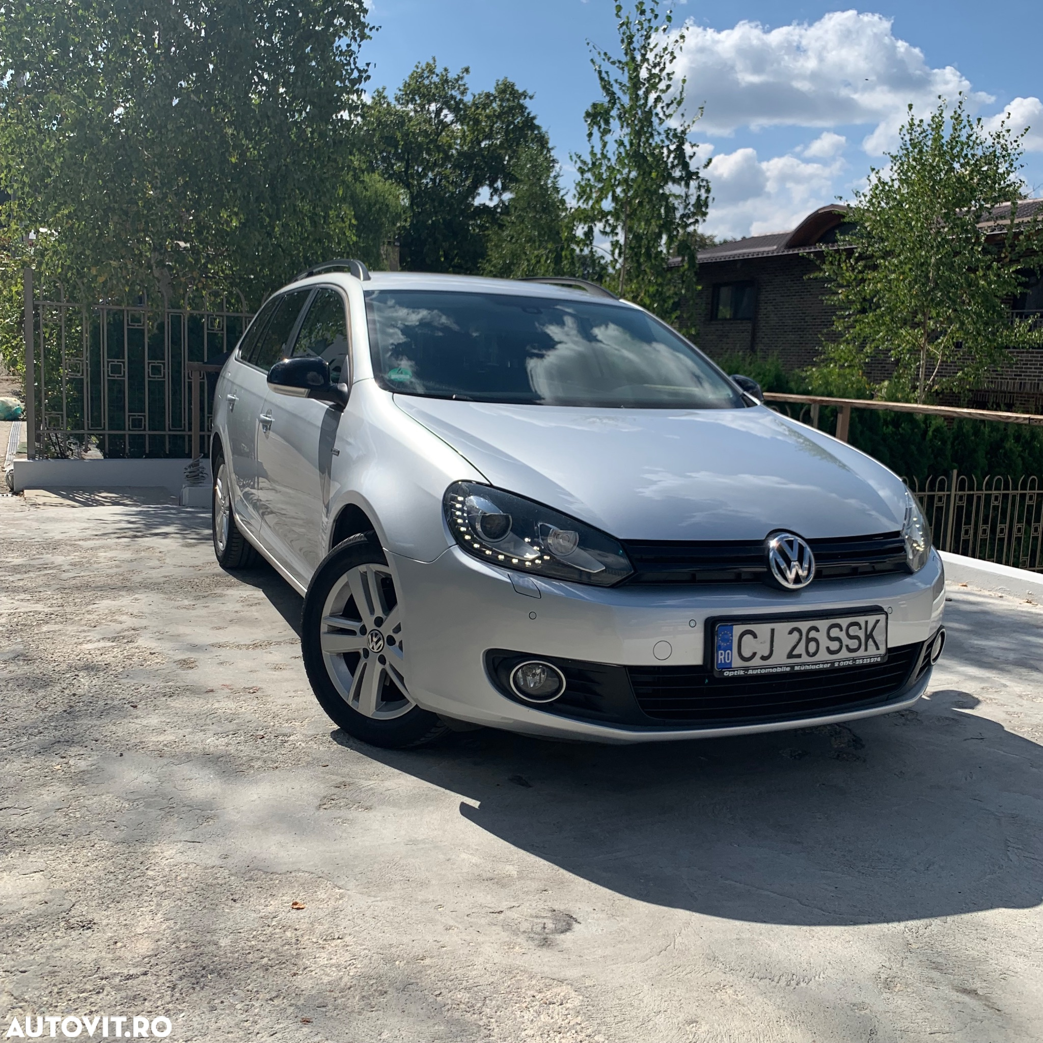 Volkswagen Golf 1.6 TDI BlueMotion Technology DPF Comfortline DSG - 3
