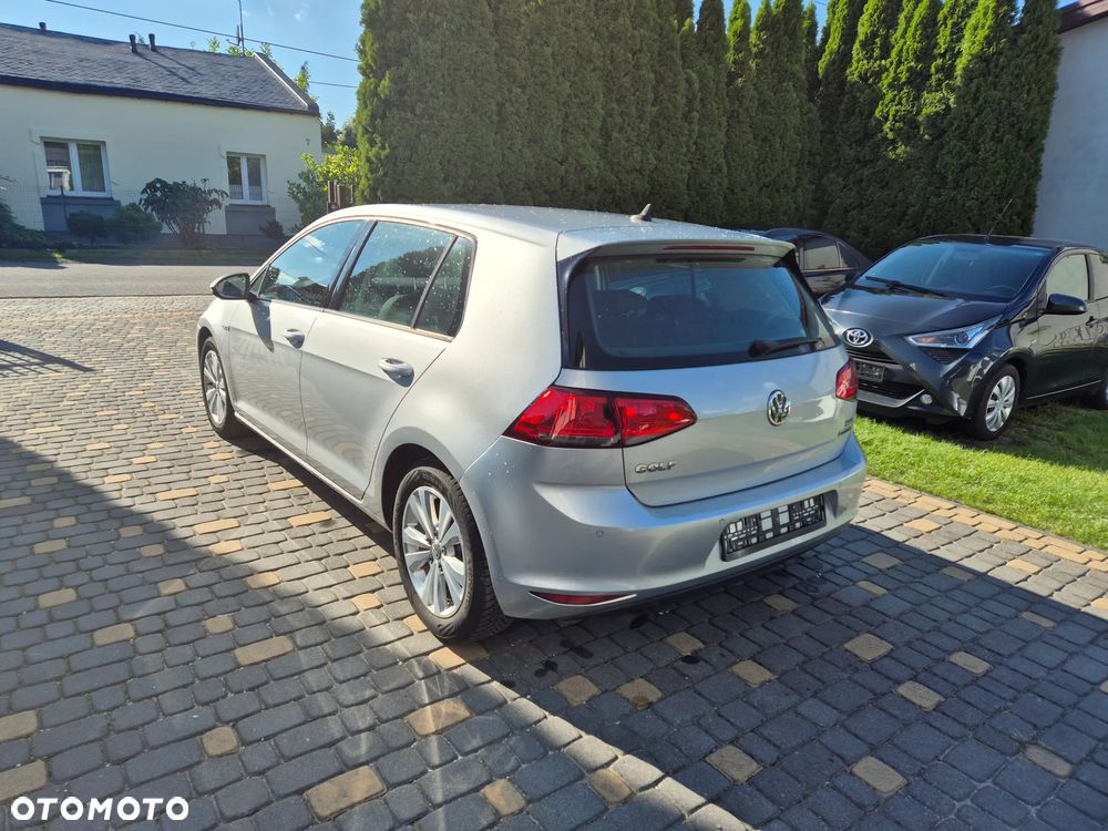Volkswagen Golf 1.0 TSI BlueMotion Comfortline - 4