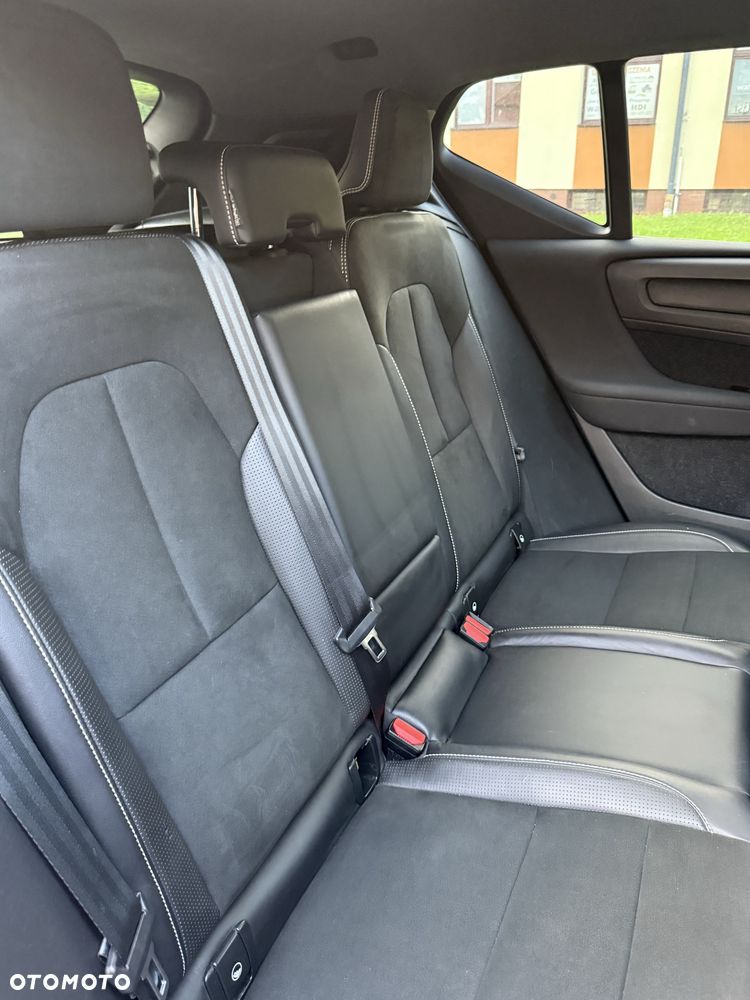 Volvo XC 40 - 5