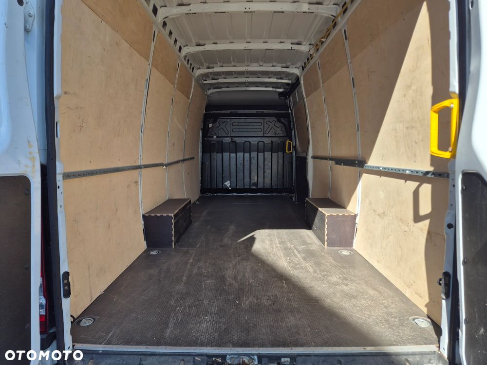 Iveco 35S18V (32725) - 10