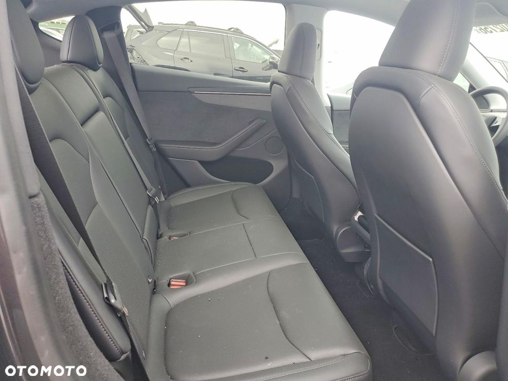 Tesla Model Y Premium Long Range Dual Motor AWD - 11