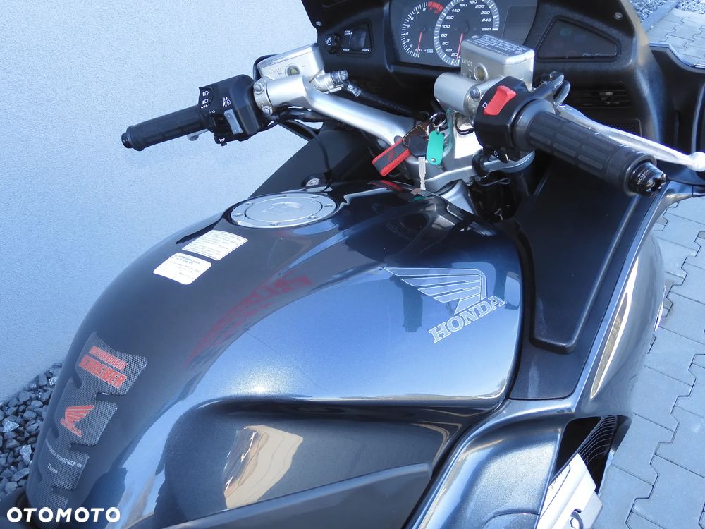 Honda ST - 13
