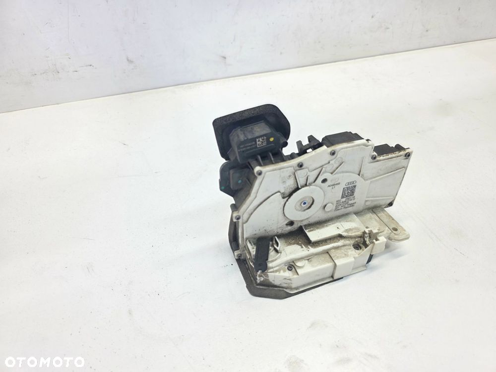 ZAMEK DRZWI PRAWY TYŁ AUDI A6 C8 4K0839016Q 9 PIN - 2