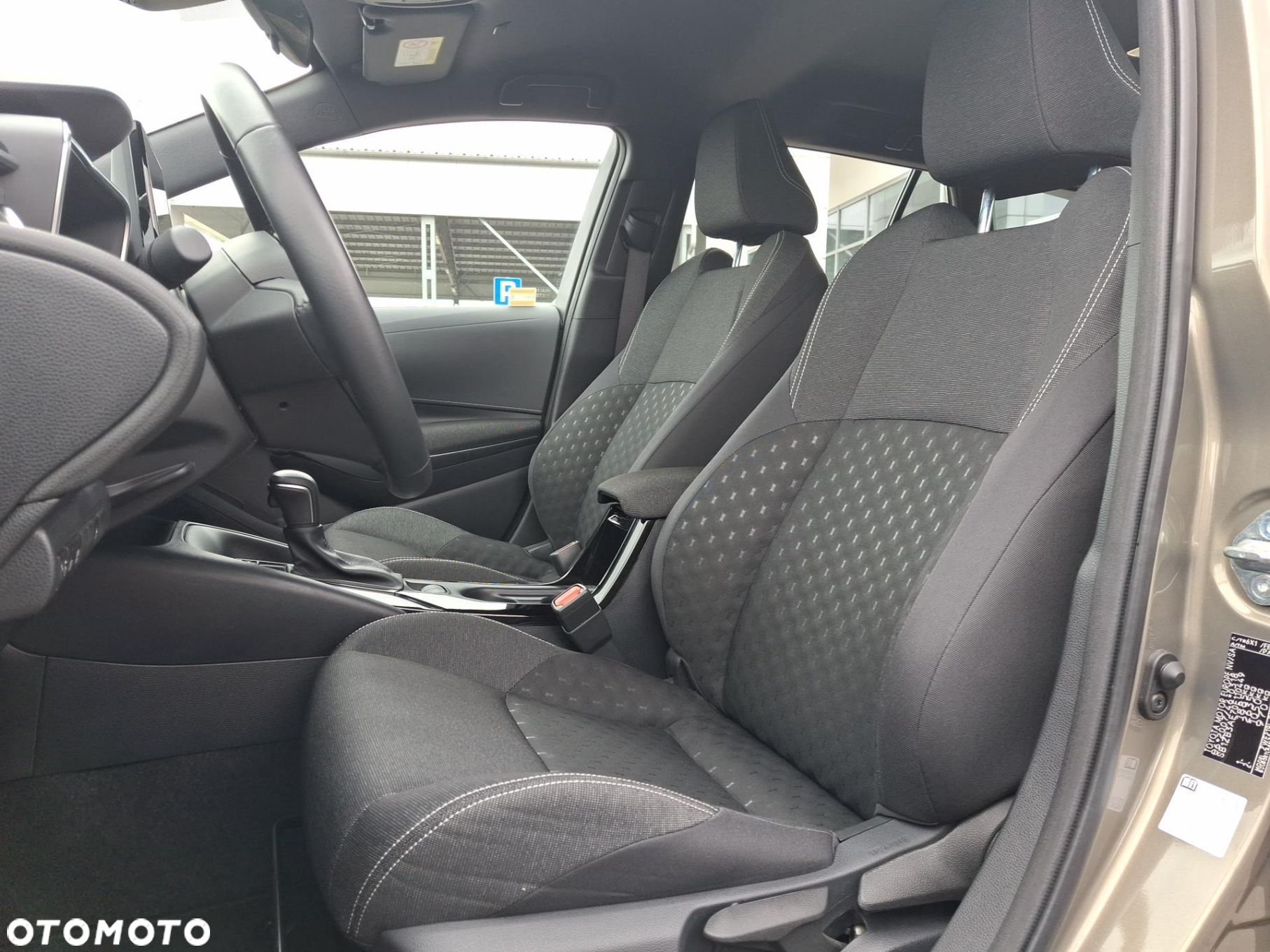 Toyota Corolla - 11