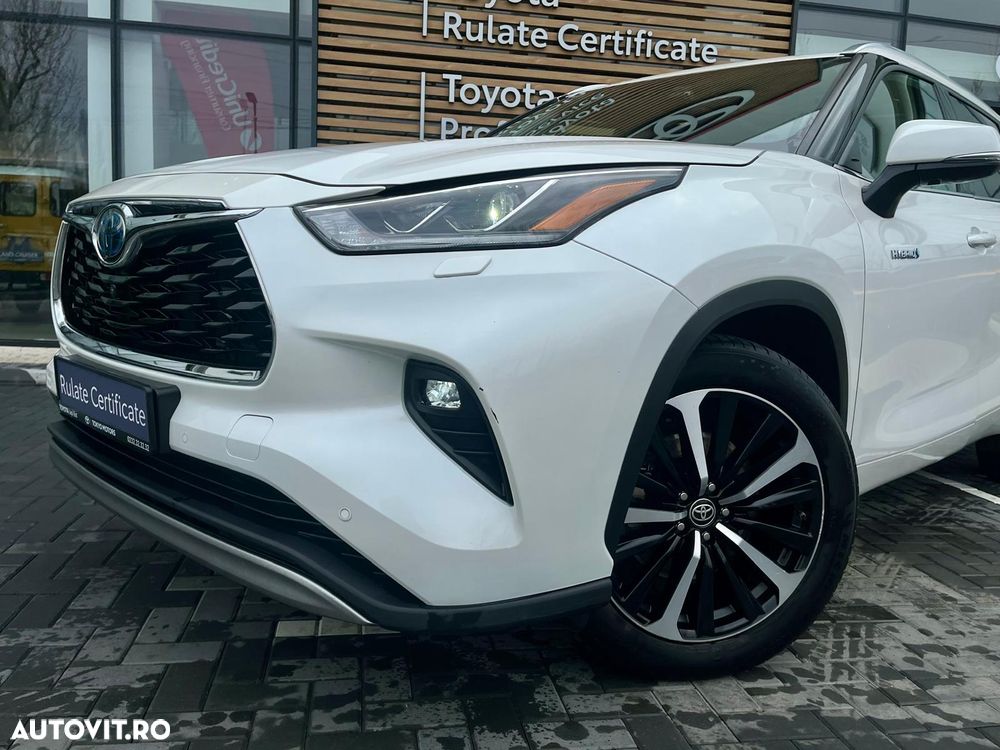 Toyota Highlander 2.5 L Dynamic Force 248CP Luxury Pearly - 3