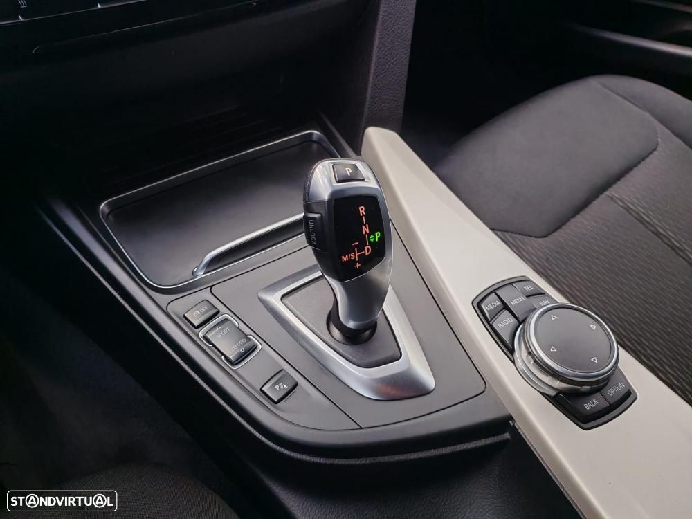 BMW 318 d Advantage Auto - 24
