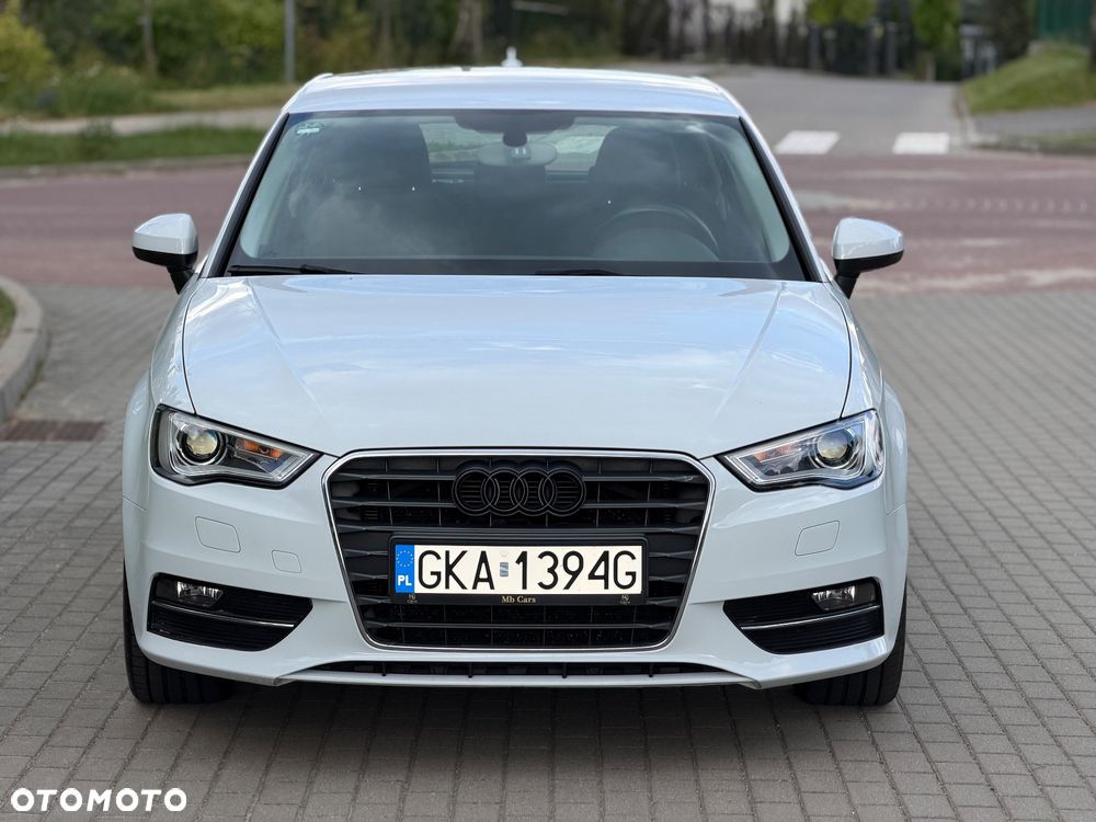Audi A3 Sportback 1.2 TFSI Attraction - 2