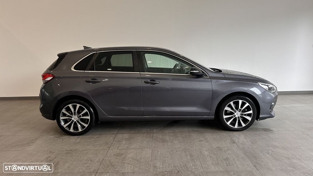 Hyundai i30 1.6 CRDI STyle Plus 7DCT - 15