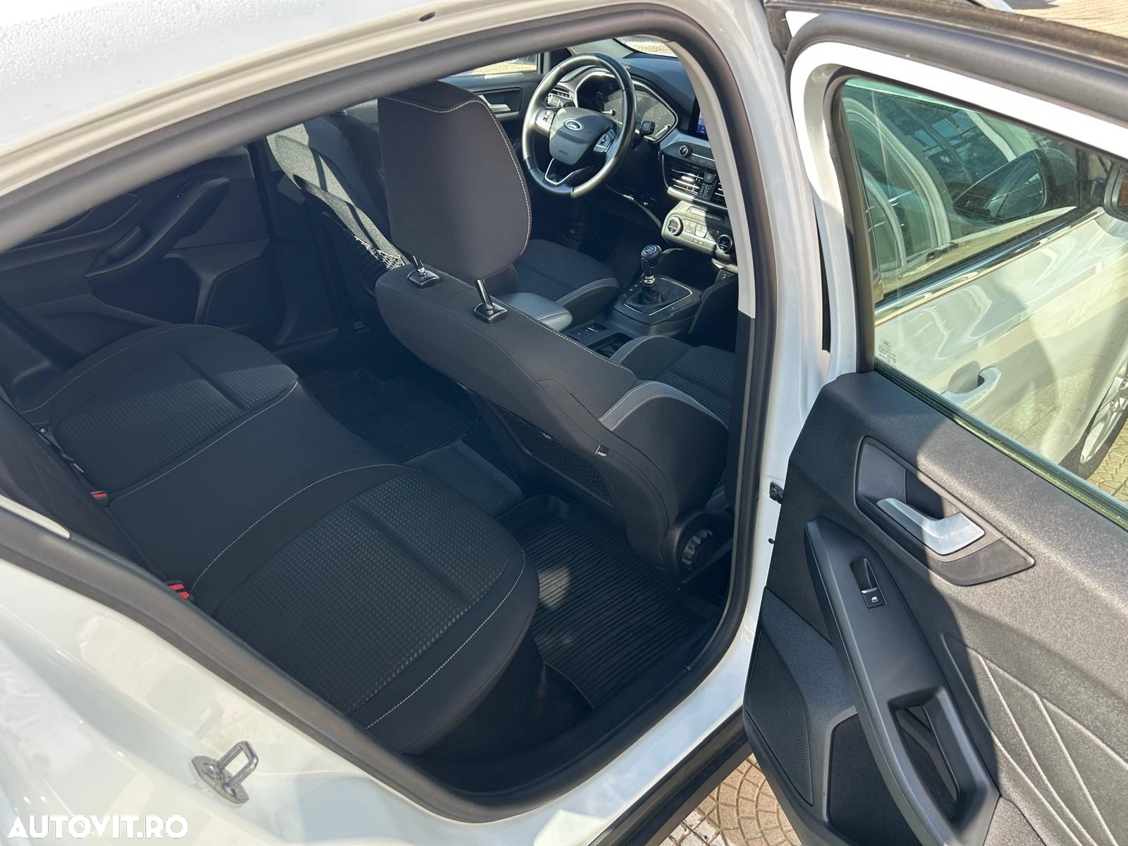 Ford Focus 1.0 EcoBoost Trend Edition - 8