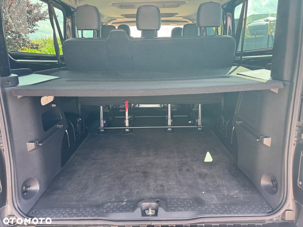 Renault Trafic - 13