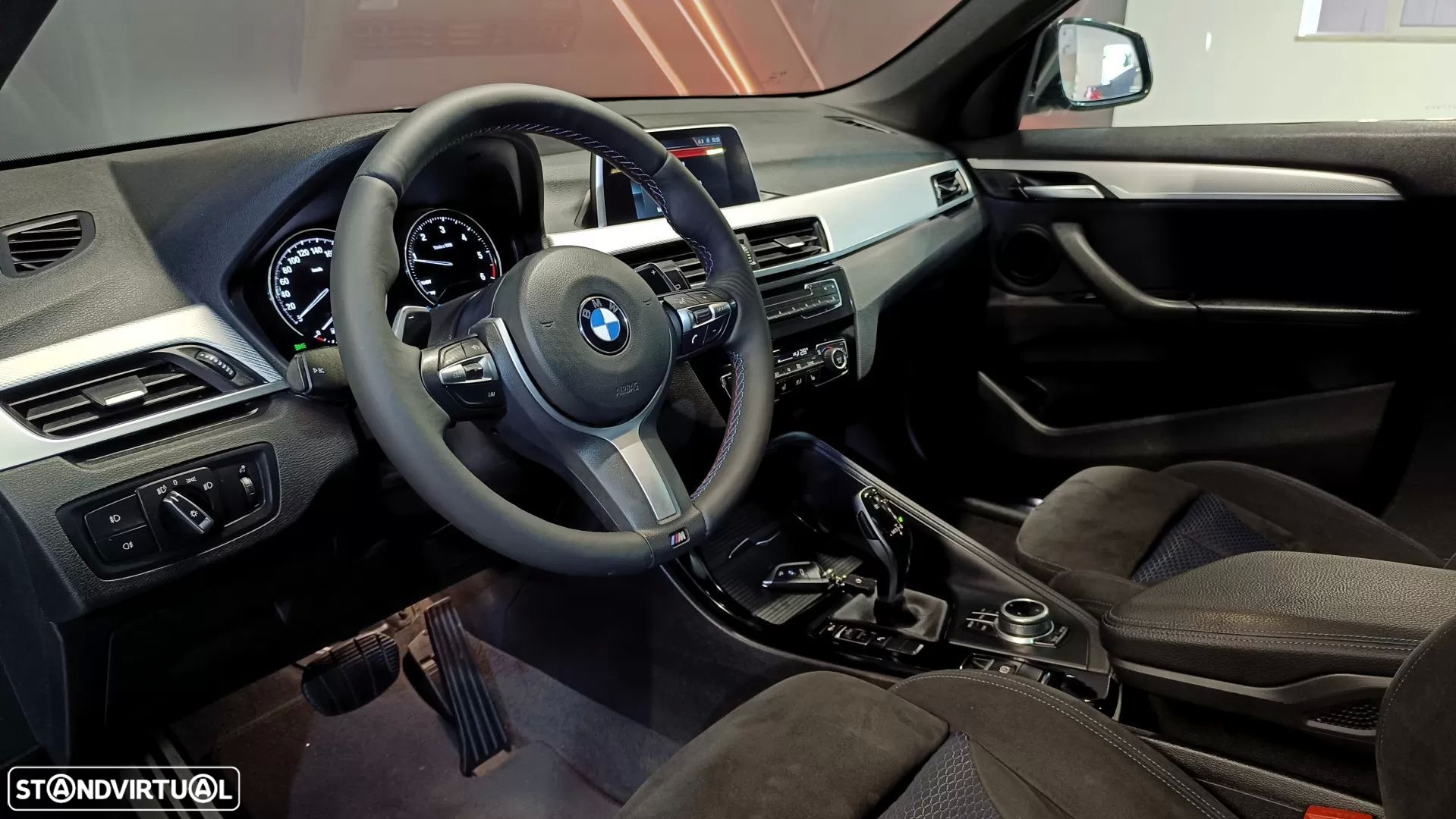 BMW X1 18 d sDrive Auto Pack M - 6
