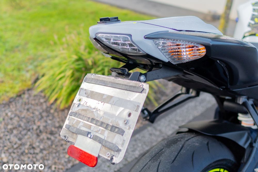Suzuki GSX-R - 27