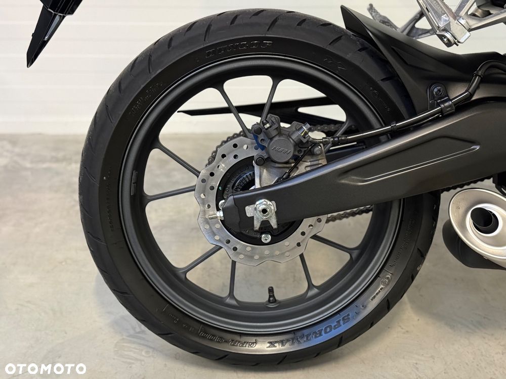 Honda CB - 15